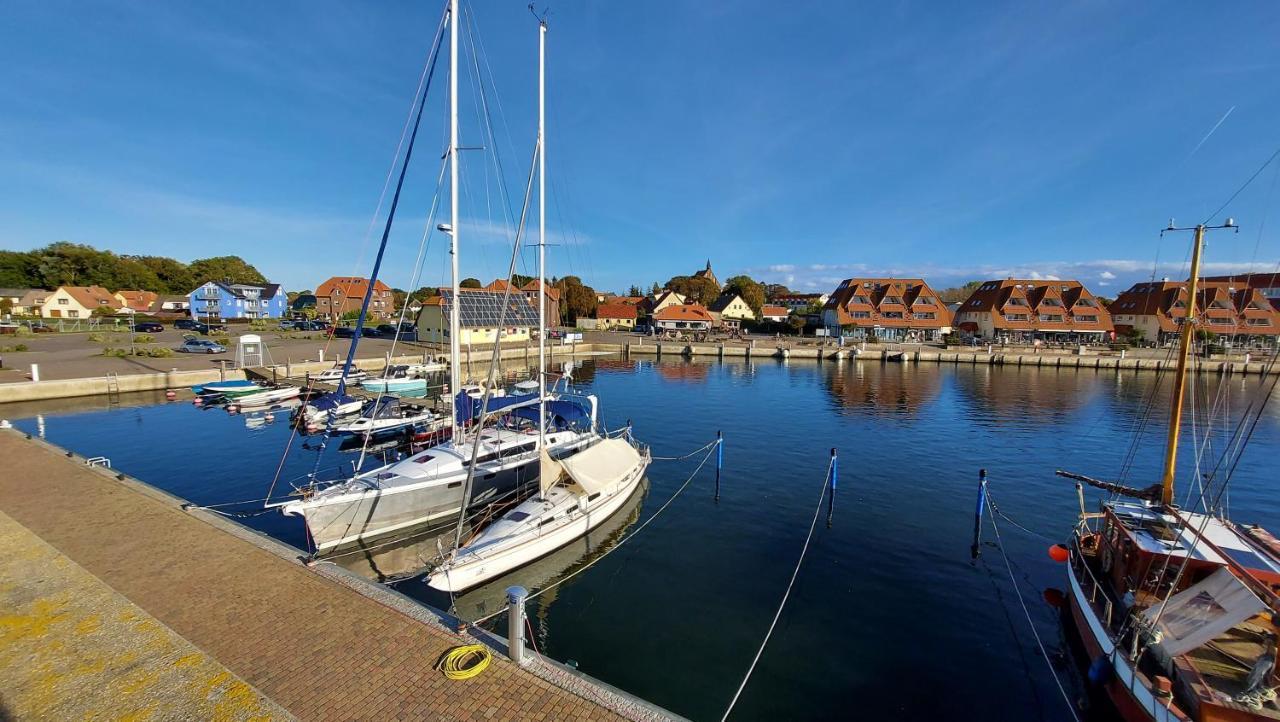 Ferienwohnung Im Uhlenhuus Wiek auf Rügen Exteriér fotografie