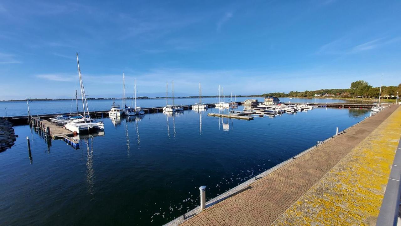 Ferienwohnung Im Uhlenhuus Wiek auf Rügen Exteriér fotografie